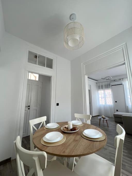 Bougainvillea Apartments 2 나플리오 외부 사진